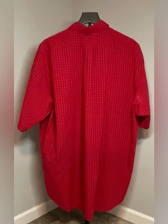 Ralph Lauren - Men's Red Short-Sleeve Button-Down Shirt - Picture 2 of 3
